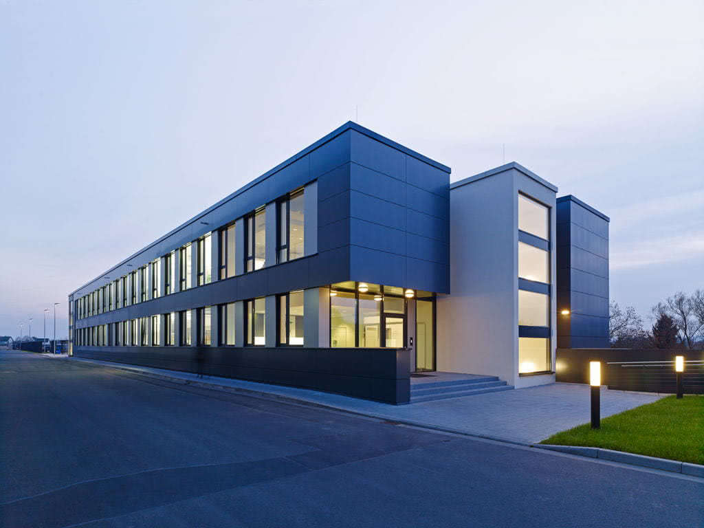 Büro- und Sozialgebäude in Heuchelheim